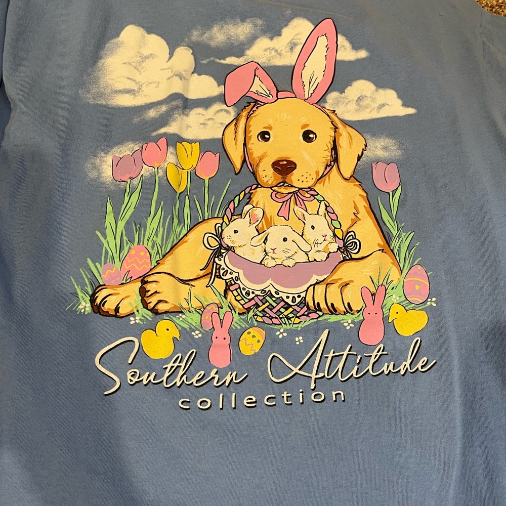 Size large short sleeve graphic tee